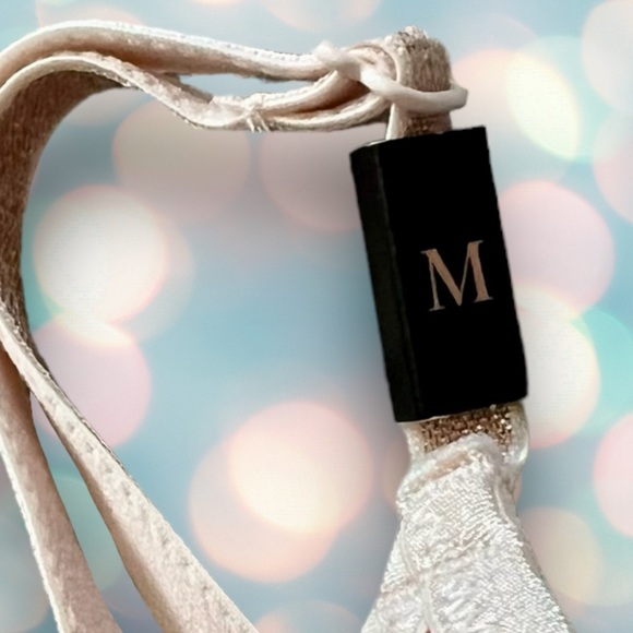 BRAND NEW Victoria’s Secret Floral Sequin Front Clasp Bralette M - Picture 4 of 5